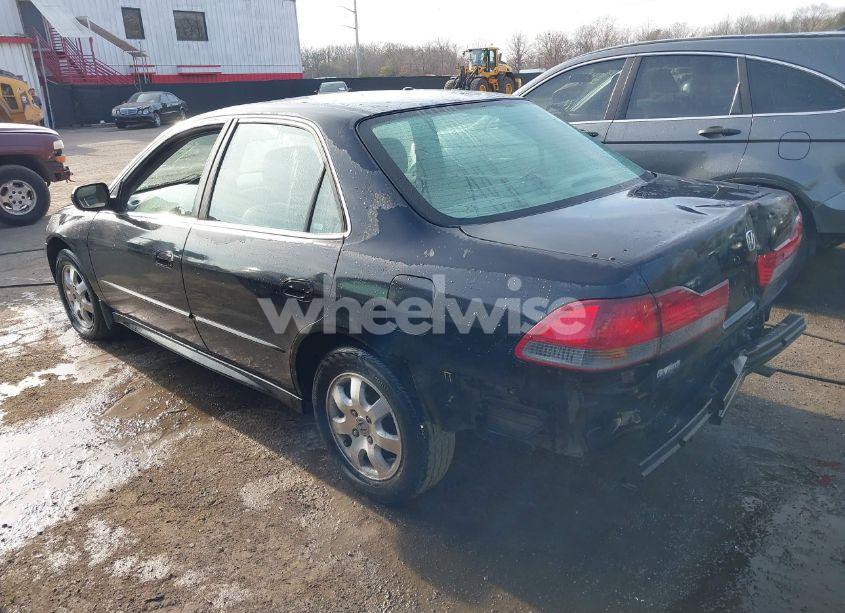 Photo 3 of 2001 Honda Accord 2.3 EX (VIN 1HGCG566X1A125618)