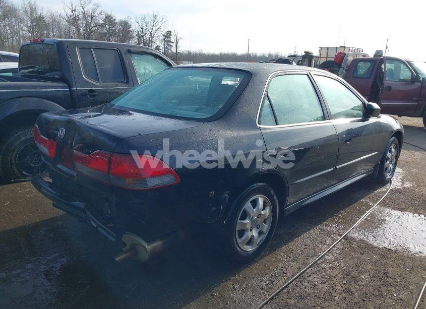 Photo 4 of 2001 Honda Accord 2.3 EX (VIN 1HGCG566X1A125618)
