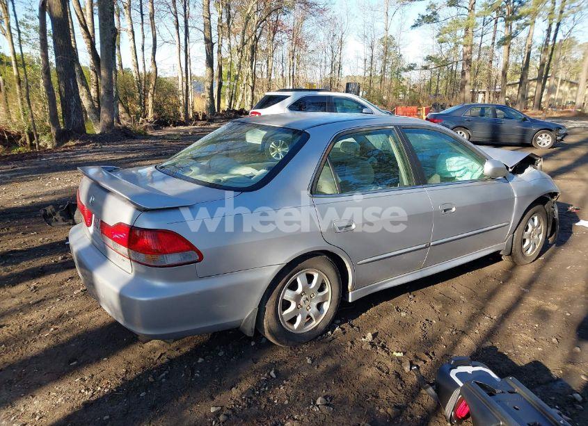 Photo 4 of 2001 Honda Accord EX (VIN 1HGCG566X1A148428)