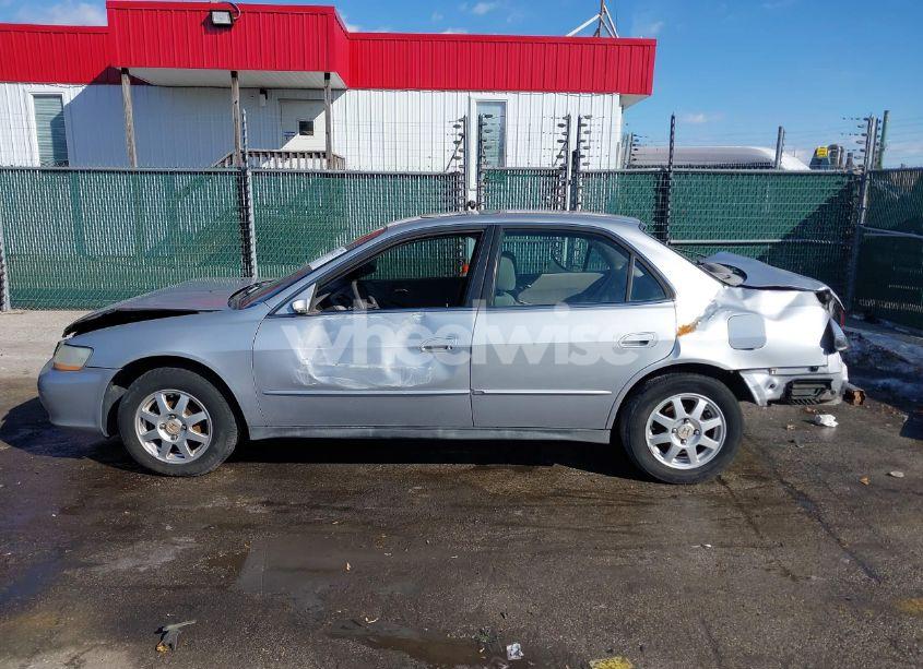 Photo 15 of 2002 Honda Accord 2.3 SE (VIN 1HGCG56712A077257)