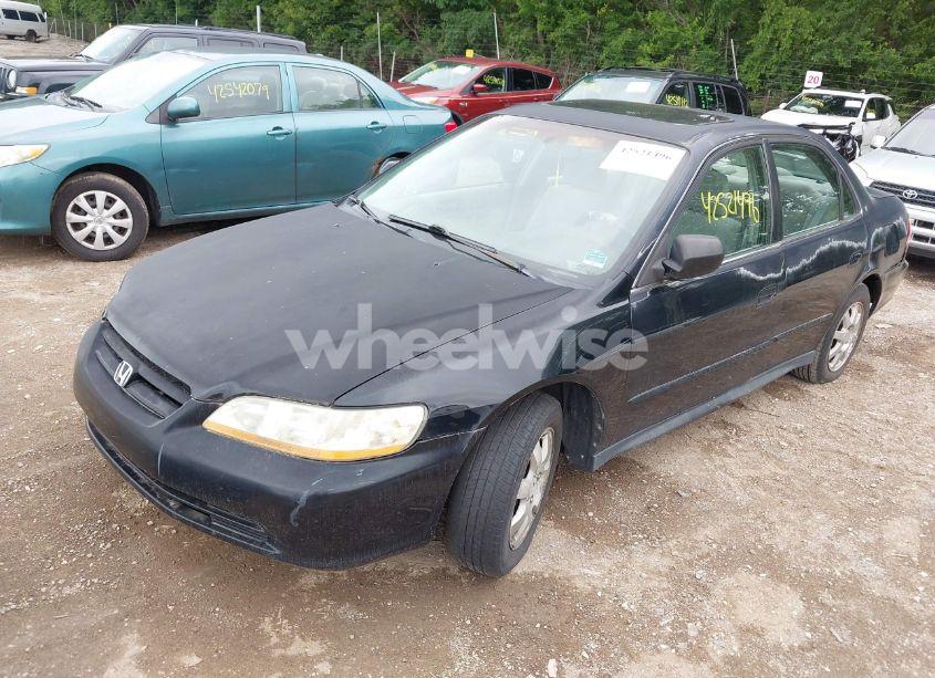 Photo 2 of 2002 Honda Accord 2.3 SE (VIN 1HGCG56722A165234)