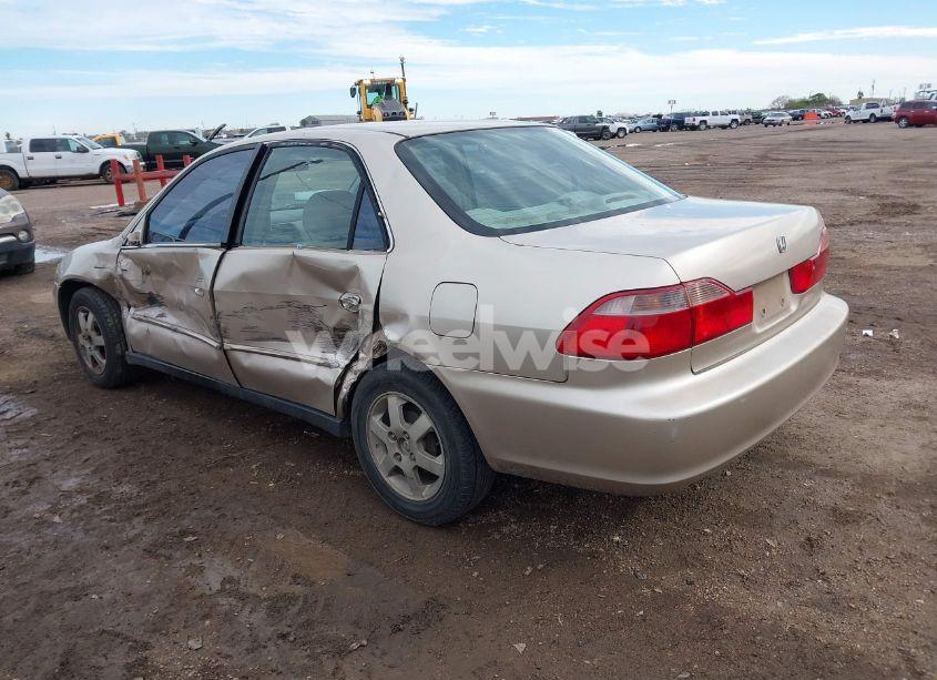 Photo 3 of 2000 Honda Accord 2.3 SE (VIN 1HGCG5672YA075168)