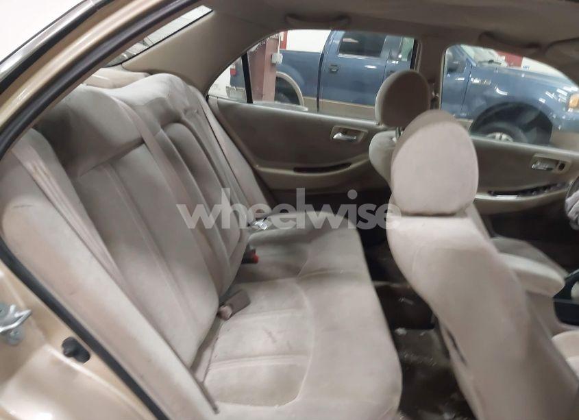 Photo 8 of 2000 Honda Accord 2.3 SE (VIN 1HGCG5673YA070853)