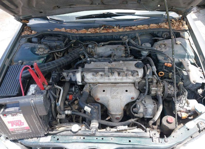 Photo 10 of 2000 Honda Accord 2.3 SE (VIN 1HGCG5673YA090469)