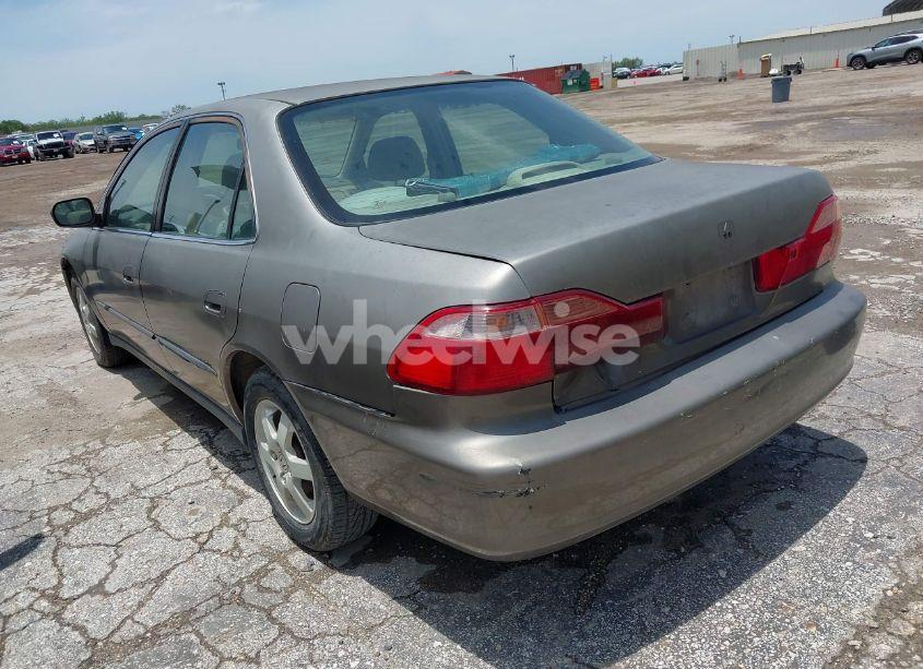 Photo 3 of 2000 Honda Accord 2.3 SE (VIN 1HGCG5673YA090469)