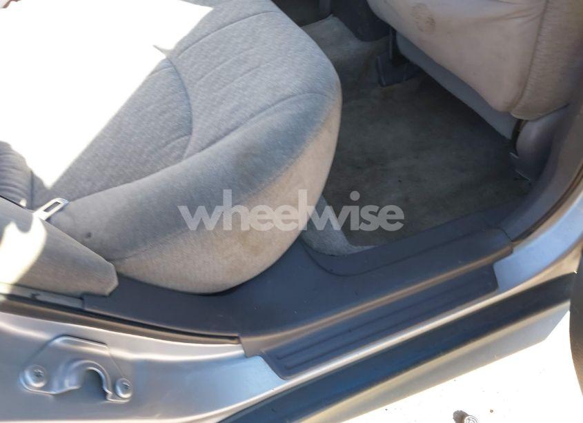 Photo 8 of 2002 Honda Accord 2.3 SE (VIN 1HGCG56742A009003)