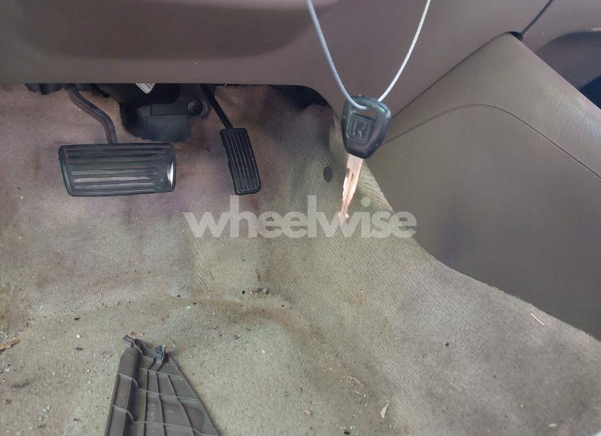 Photo 11 of 2002 Honda Accord 2.3 SE (VIN 1HGCG56742A060145)