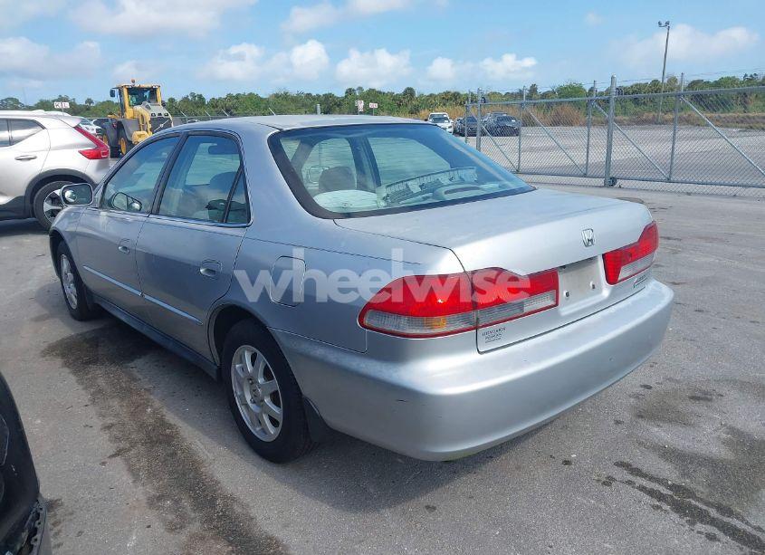 Photo 3 of 2002 Honda Accord 2.3 SE (VIN 1HGCG56742A123650)