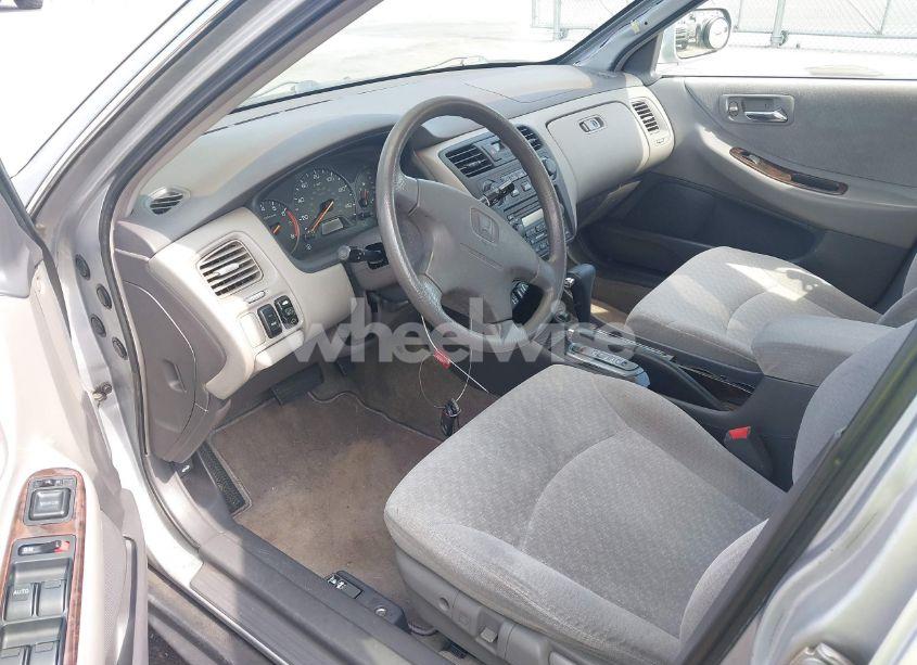 Photo 5 of 2002 Honda Accord 2.3 SE (VIN 1HGCG56742A123650)
