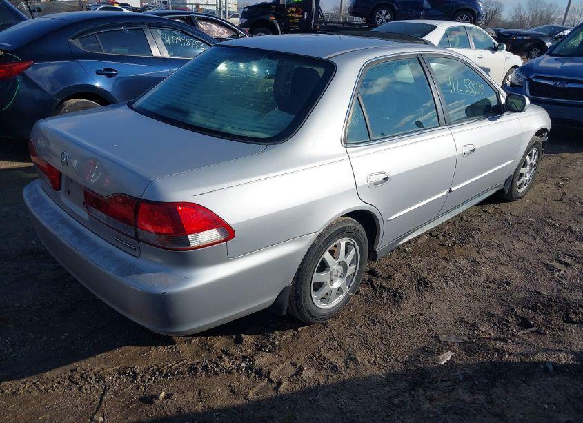 Photo 4 of 2002 Honda Accord 2.3 SE (VIN 1HGCG56742A169477)