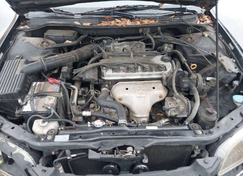 Photo 10 of 2002 Honda Accord 2.3 SE (VIN 1HGCG56752A018132)