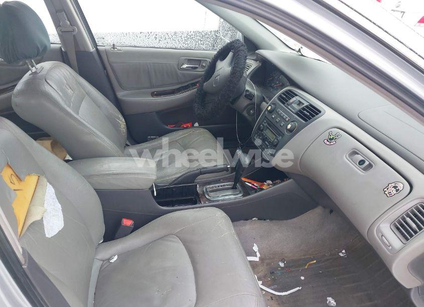 Photo 5 of 2002 Honda Accord 2.3 SE (VIN 1HGCG56752A102483)