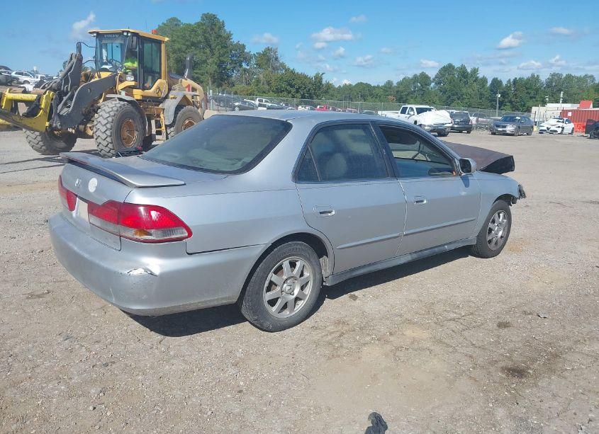 Photo 4 of 2002 Honda Accord 2.3 SE (VIN 1HGCG56752A126153)