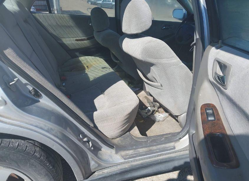 Photo 8 of 2002 Honda Accord 2.3 SE (VIN 1HGCG56752A126153)