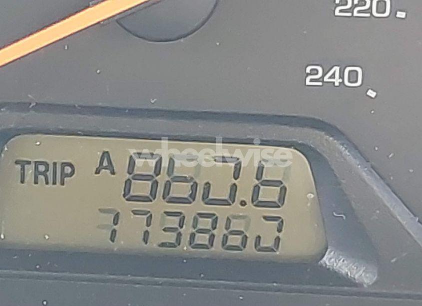 Photo 7 of 2002 Honda Accord 2.3 SE (VIN 1HGCG56762A125366)