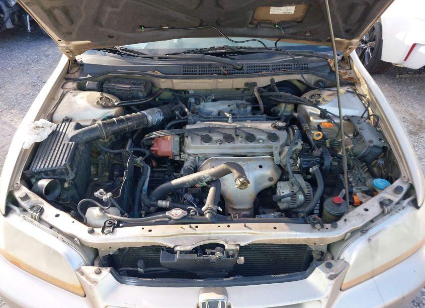 Photo 10 of 2000 Honda Accord 2.3 SE (VIN 1HGCG5676YA043243)