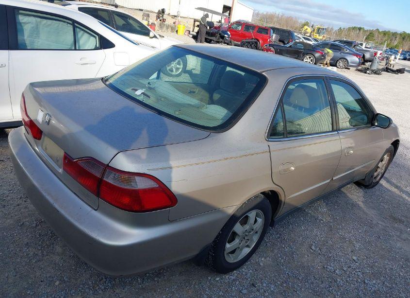 Photo 4 of 2000 Honda Accord 2.3 SE (VIN 1HGCG5676YA043243)