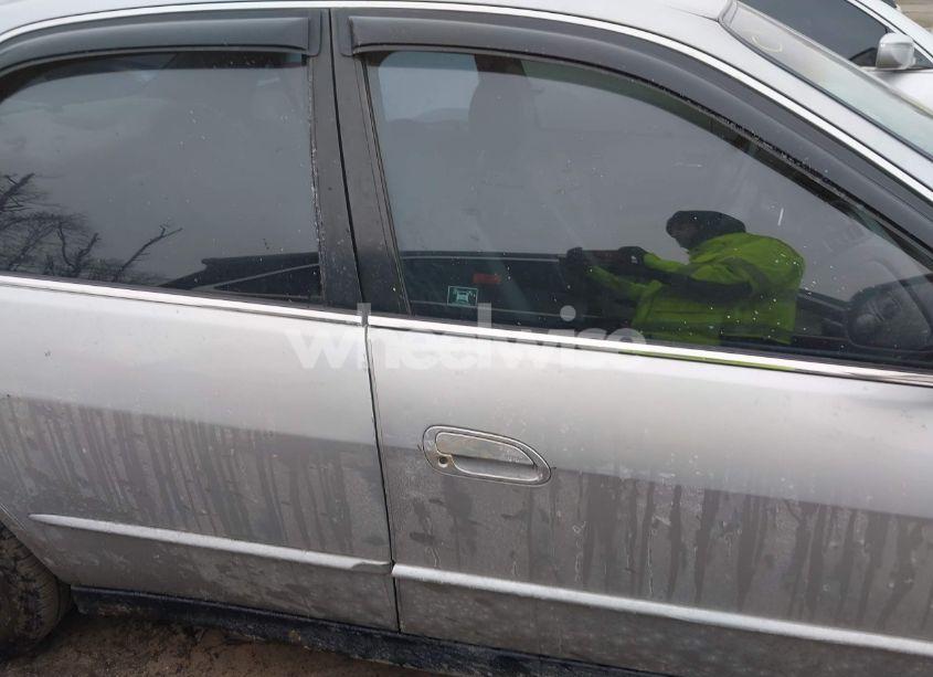 Photo 13 of 2002 Honda Accord 2.3 SE (VIN 1HGCG56792A086496)