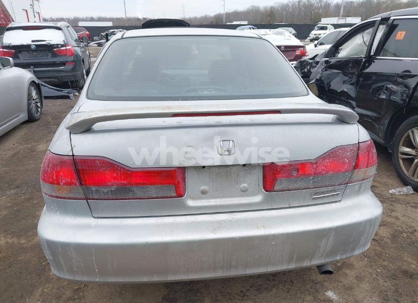 Photo 16 of 2002 Honda Accord 2.3 SE (VIN 1HGCG56792A086496)