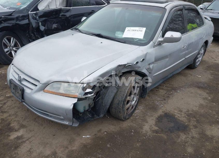 Photo 6 of 2002 Honda Accord 2.3 SE (VIN 1HGCG56792A086496)