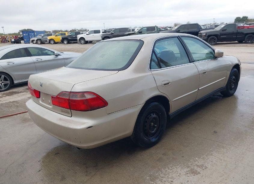 Photo 4 of 2000 Honda Accord 2.3 SE (VIN 1HGCG5679YA109834)