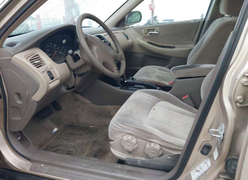 Photo 5 of 2000 Honda Accord 2.3 SE (VIN 1HGCG5679YA109834)