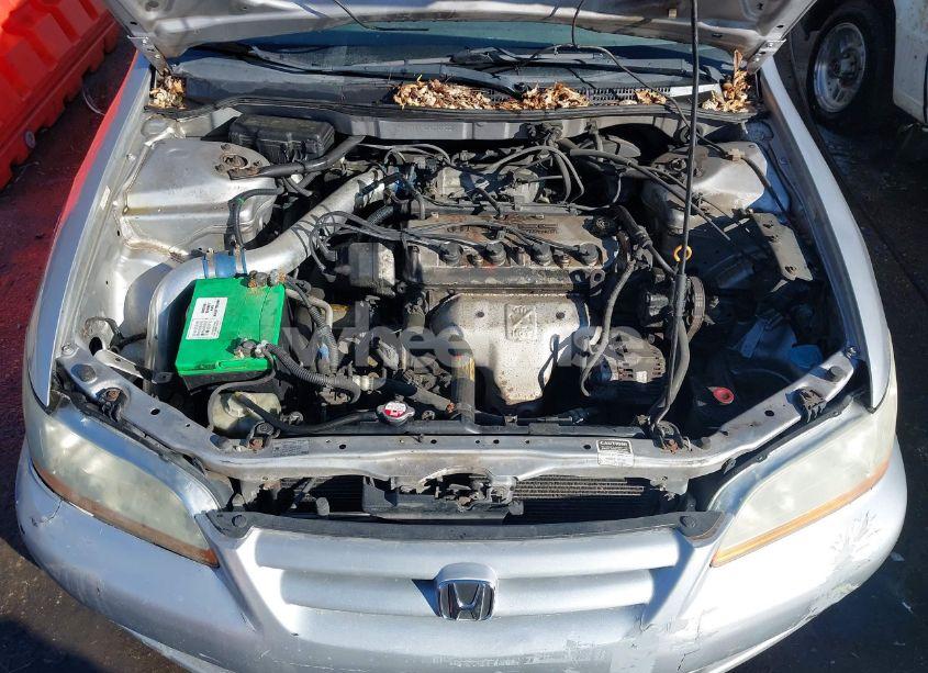 Photo 10 of 2002 Honda Accord 2.3 SE (VIN 1HGCG567X2A070355)