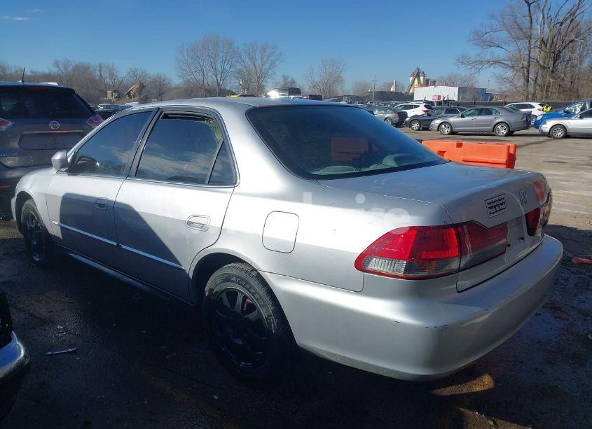 Photo 14 of 2002 Honda Accord 2.3 SE (VIN 1HGCG567X2A070355)