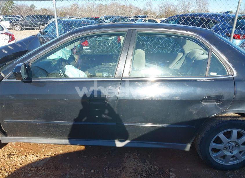 Photo 14 of 2002 Honda Accord 2.3 SE (VIN 1HGCG567X2A080500)