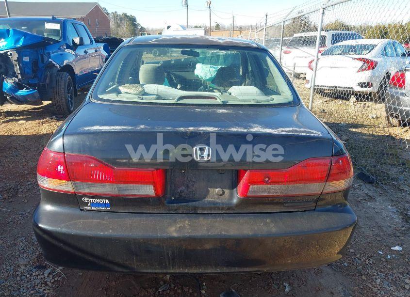 Photo 16 of 2002 Honda Accord 2.3 SE (VIN 1HGCG567X2A080500)