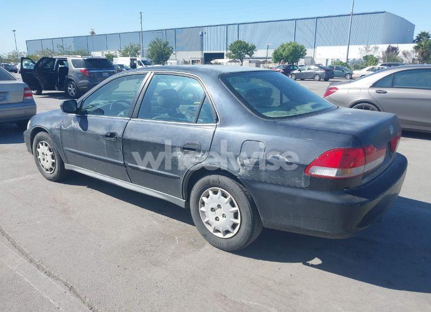 Photo 3 of 2001 Honda Accord 2.3 LX (VIN 1HGCG65561A104084)