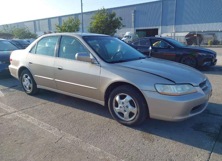 2000 Honda Accord 2.3 EX (VIN 1HGCG6576YA147545) main photo