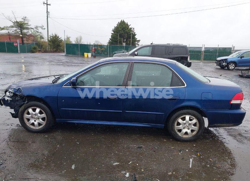 Photo 14 of 2001 Honda Accord SDN 2.3 EX/EX (VIN 1HGCG65861A115354)