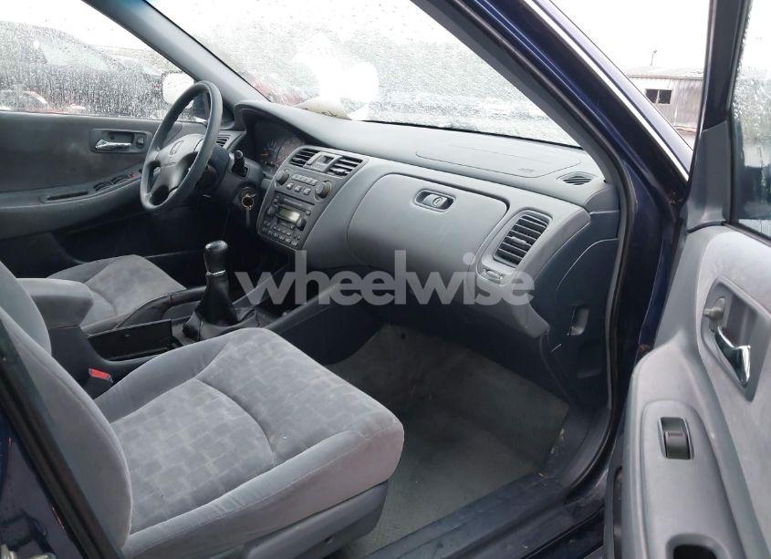 Photo 5 of 2001 Honda Accord SDN 2.3 EX/EX (VIN 1HGCG65861A115354)