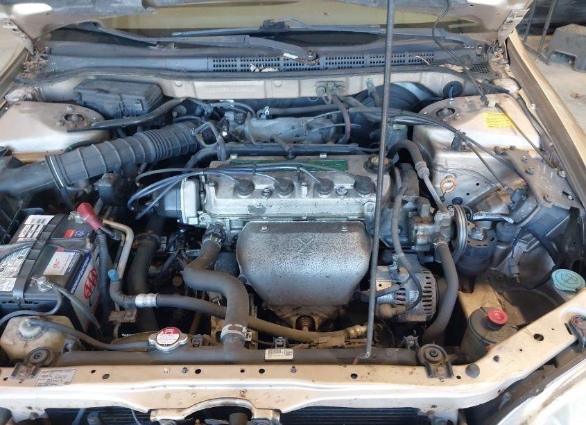 Photo 10 of 2001 Honda Accord 2.3 LX (VIN 1HGCG66501A022608)