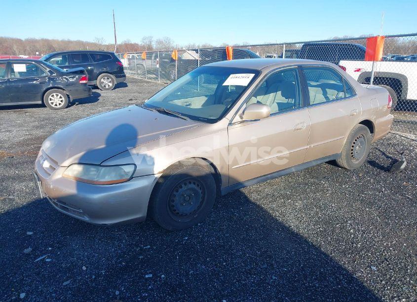 Photo 2 of 2001 Honda Accord 2.3 LX (VIN 1HGCG66501A044303)
