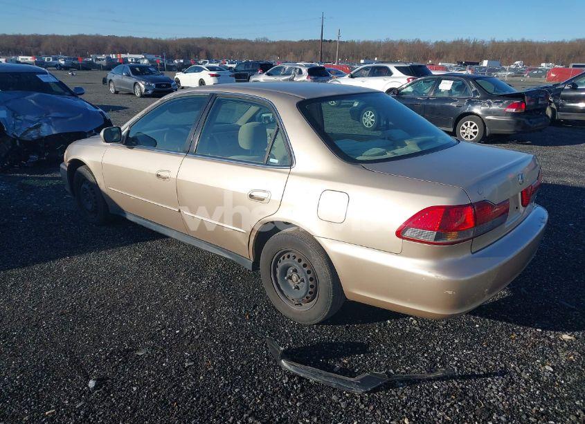 Photo 3 of 2001 Honda Accord 2.3 LX (VIN 1HGCG66501A044303)