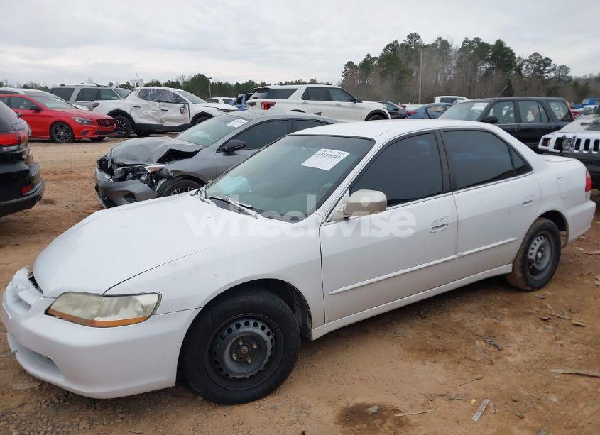 Photo 14 of 1999 Honda Accord LX (VIN 1HGCG6650XA123317)