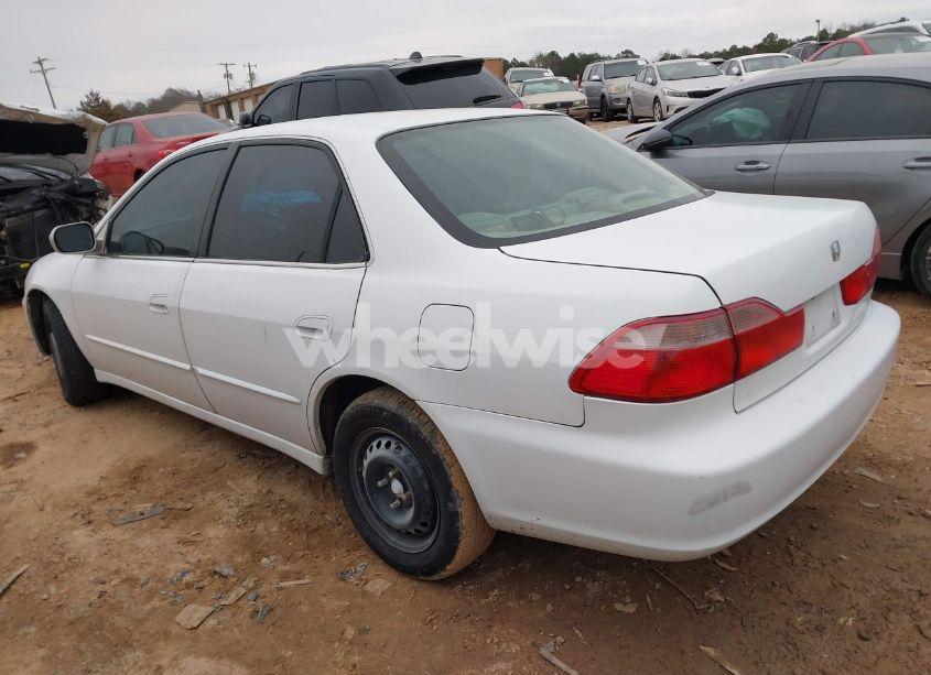 Photo 3 of 1999 Honda Accord LX (VIN 1HGCG6650XA123317)