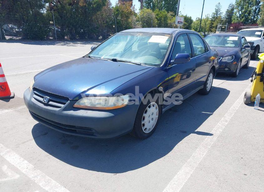 Photo 2 of 2001 Honda Accord 2.3 LX (VIN 1HGCG66511A054645)