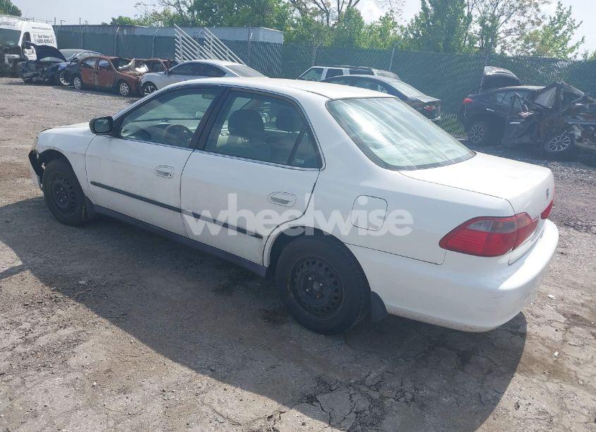 Photo 3 of 1999 Honda Accord LX (VIN 1HGCG6651XA016177)