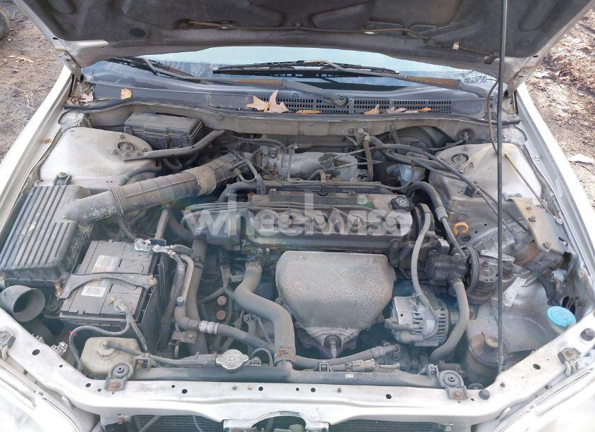 Photo 10 of 1999 Honda Accord LX (VIN 1HGCG6651XA156942)