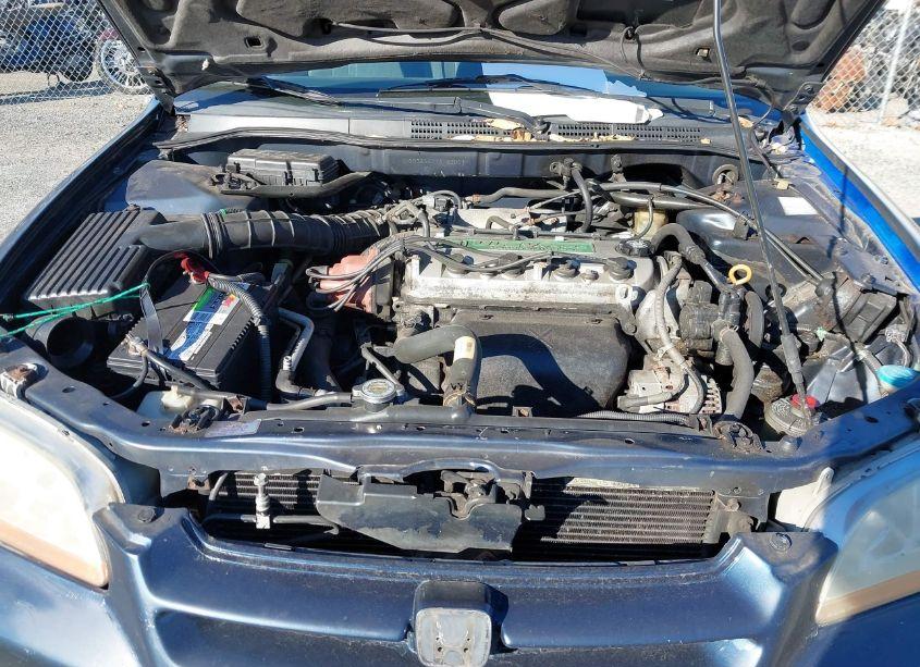 Photo 10 of 2000 Honda Accord 2.3 LX (VIN 1HGCG6651YA088031)