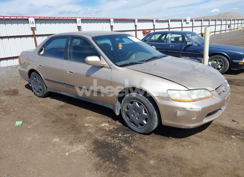 2000 Honda Accord 2.3 LX (VIN 1HGCG6651YA134912) main photo