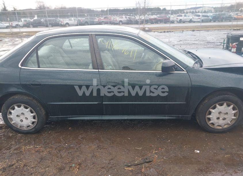 Photo 13 of 2001 Honda Accord 2.3 LX (VIN 1HGCG66521A008001)
