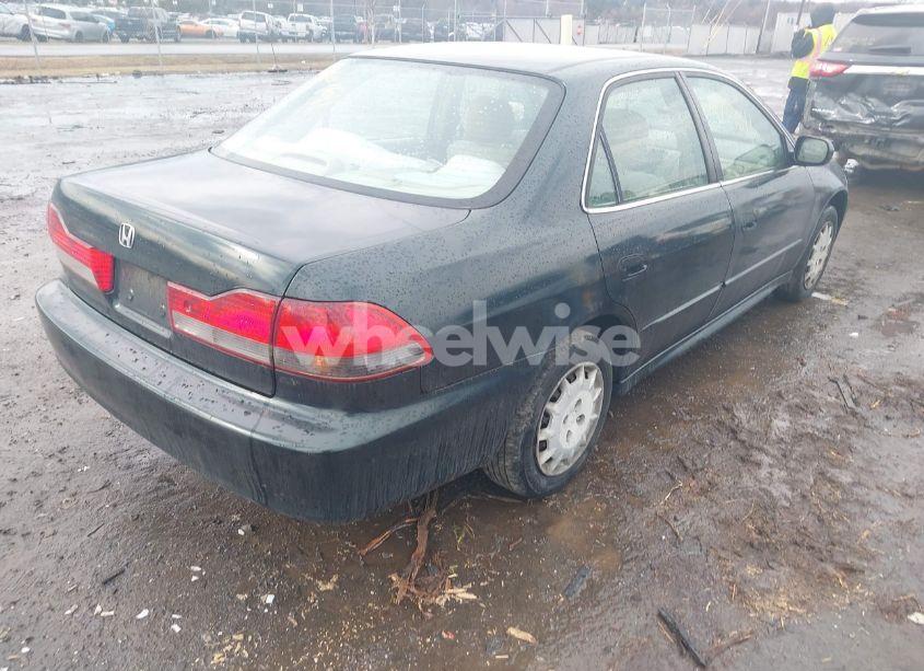 Photo 4 of 2001 Honda Accord 2.3 LX (VIN 1HGCG66521A008001)