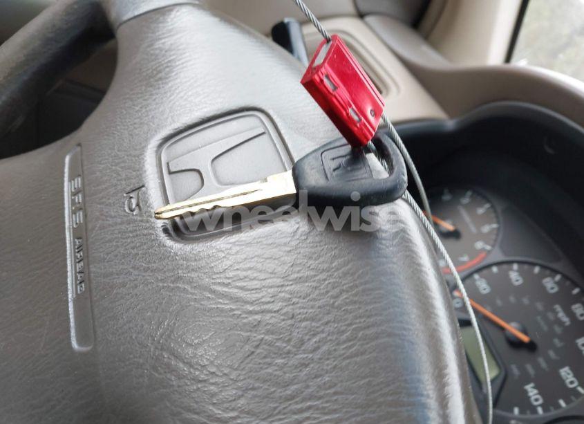 Photo 11 of 1999 Honda Accord LX (VIN 1HGCG6652XA007357)