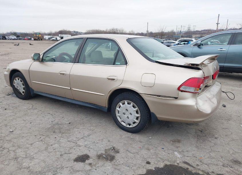 Photo 3 of 2001 Honda Accord 2.3 LX (VIN 1HGCG66541A131749)