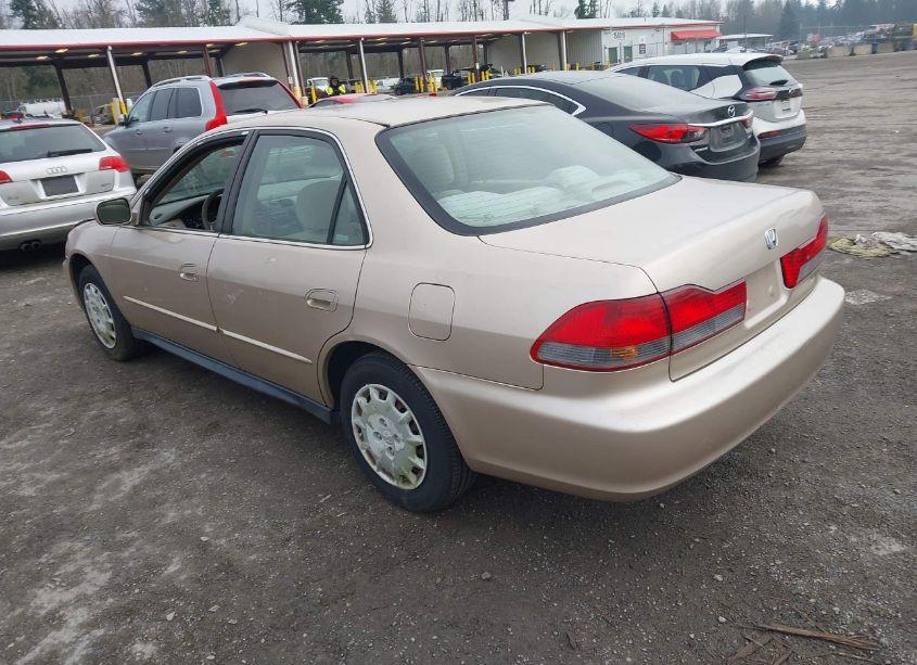 Photo 3 of 2001 Honda Accord 2.3 LX (VIN 1HGCG66551A140198)