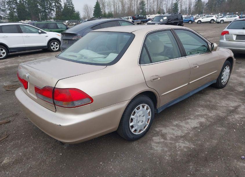 Photo 4 of 2001 Honda Accord 2.3 LX (VIN 1HGCG66551A140198)